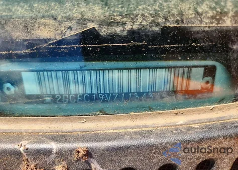 2001 Chevrolet Silverado C1500 z USA, uszkodzony, nr VIN 2GCEC19V711343492